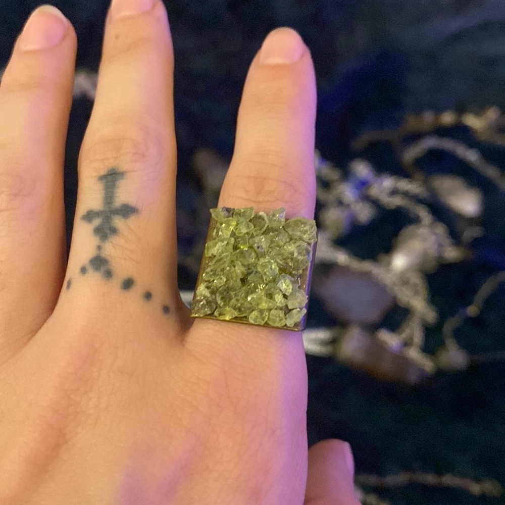 Handmade adjustable peridot bronze ring